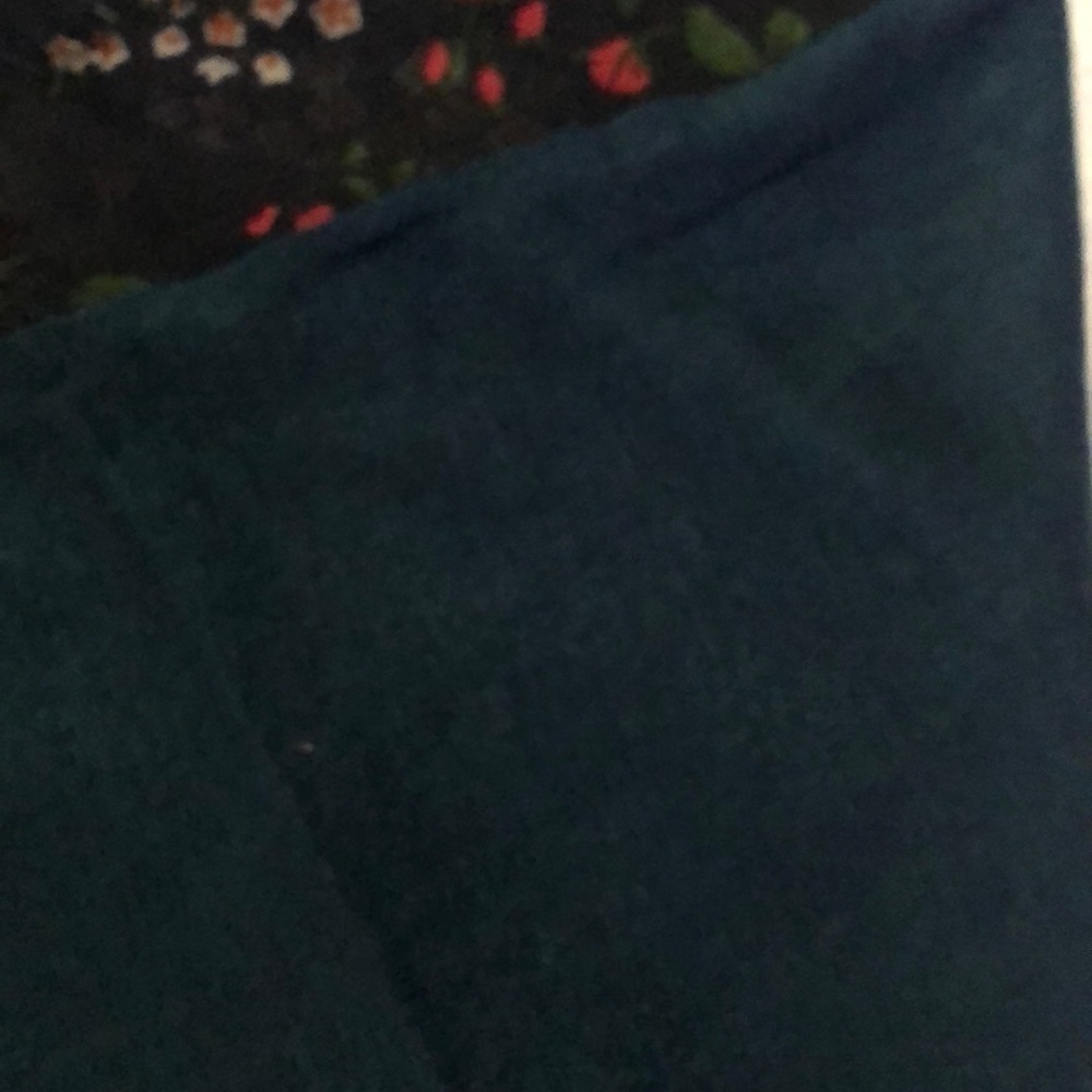 Scarf - Picture 2 of 3